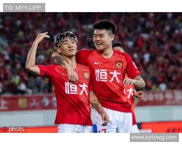 2018年恒大与重庆精彩对决回顾及赛季表现分析 2018年恒大与重庆精彩对决回顾及赛季表现分析